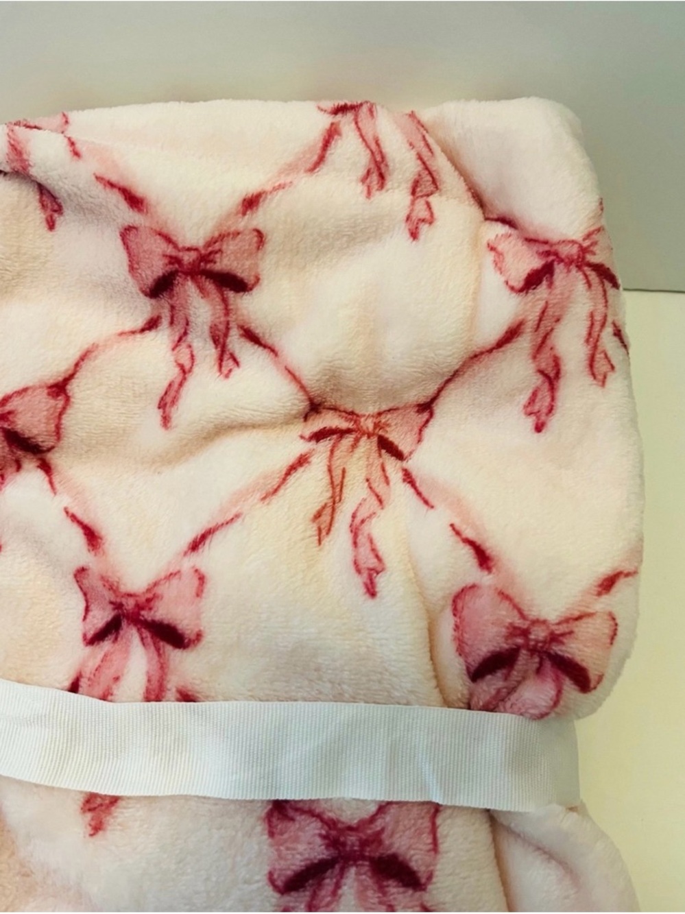Adirondack Baby by Berkshire Blanket Pink with Dark Pink Bows - Picture 9 of 11